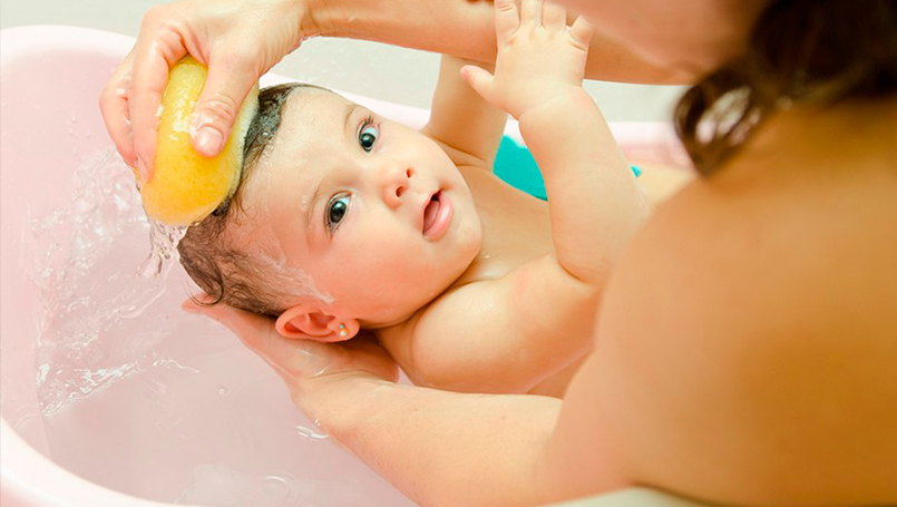 Πως να κάνετε μπάνιο στο μωρό σας